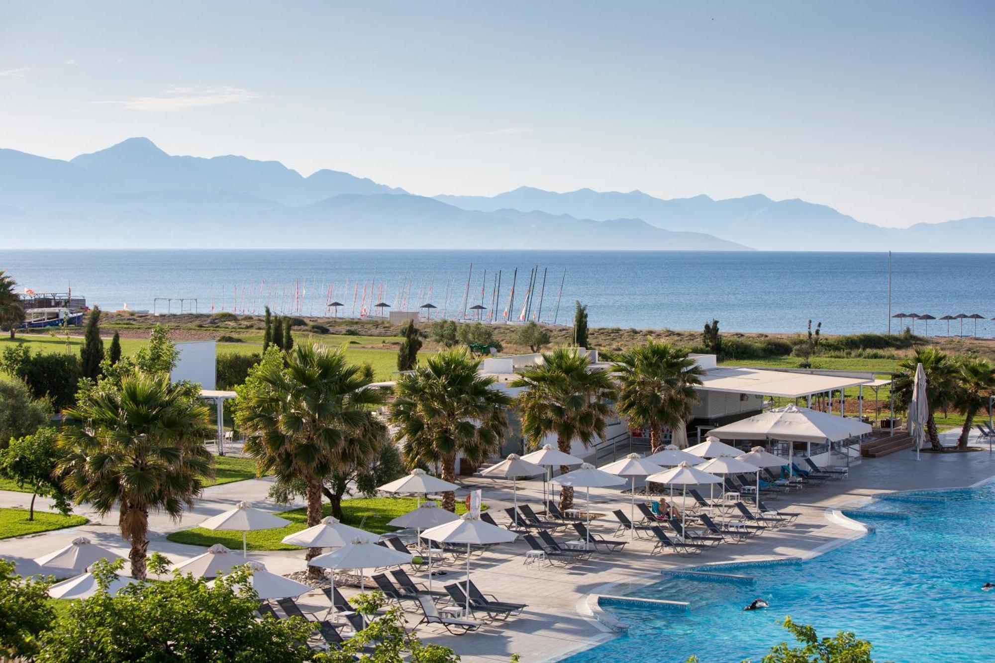 Hotel Neilson Messini Activity Beach Club à Kalamata Extérieur photo